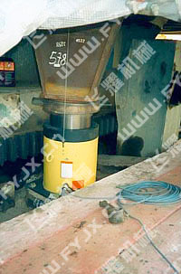 機械式螺母鎖定千斤頂應用圖